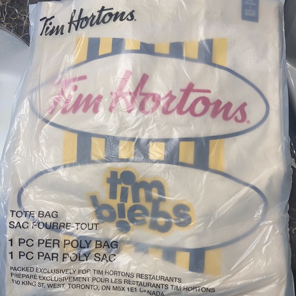 TIM BIEBS X JUSTIN BIEBER MERCH, - Picture 3 of 4